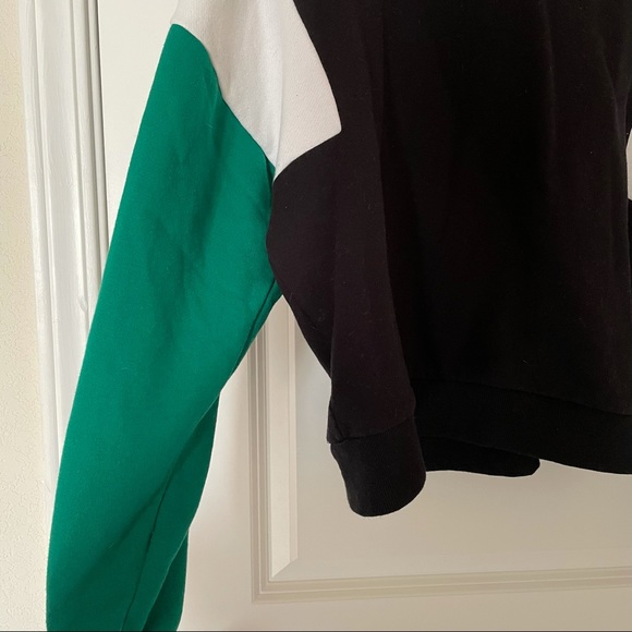 Forever 21 Color Block Pullover - Picture 2 of 3